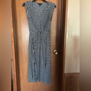 Banana Republic Black and White Patterned Maxi Dress Size Small